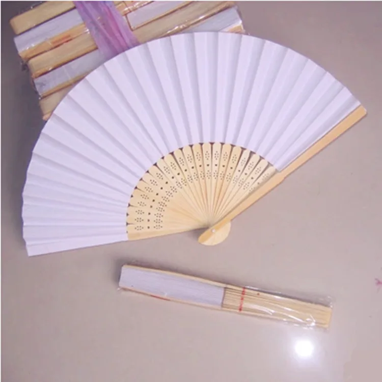 White Folding Elegant Silk Hand Fan with Gift bag Wedding Favors Gift Free shipping wholesale 60pcs/lot
White Folding Elegant Silk Hand Fan with Gift bag Wedding Favors Gift Free shipping wholesale 60pcs/lot