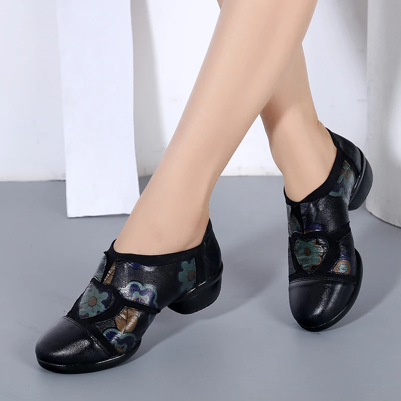 GKTINOO 2021 Ethnic Style Handmade Women Shoes Pumps Genuine Leather Square Heels Round Toe Low Heels
GKTINOO 2021 Ethnic Style Handmade Women Shoes Pumps Genuine Leather Square Heels Round Toe Low Heels