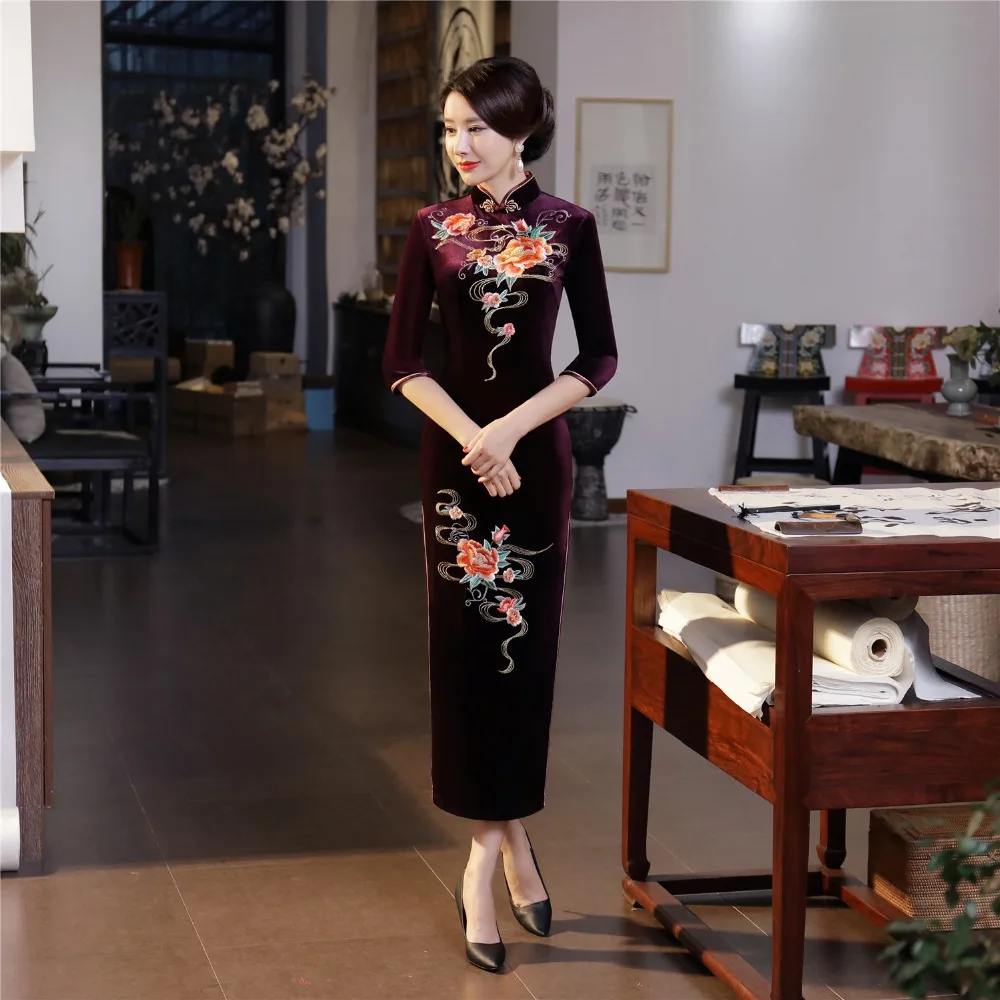Shanghai Story Chinese Oriental Dresses Long Qipao 3/4 Sleeve Velvet Vintage Cheongsam for autumn winter
Shanghai Story Chinese Oriental Dresses Long Qipao 3/4 Sleeve Velvet Vintage Cheongsam for autumn winter