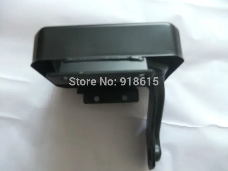 EH12 muffler original EH12-2D EH12-2B MIKASA MT72-FW ROBIN SUBARU GASOLINE ENGINE PARTS 252-30401-11
EH12 muffler original EH12-2D EH12-2B MIKASA MT72-FW ROBIN SUBARU GASOLINE ENGINE PARTS 252-30401-11