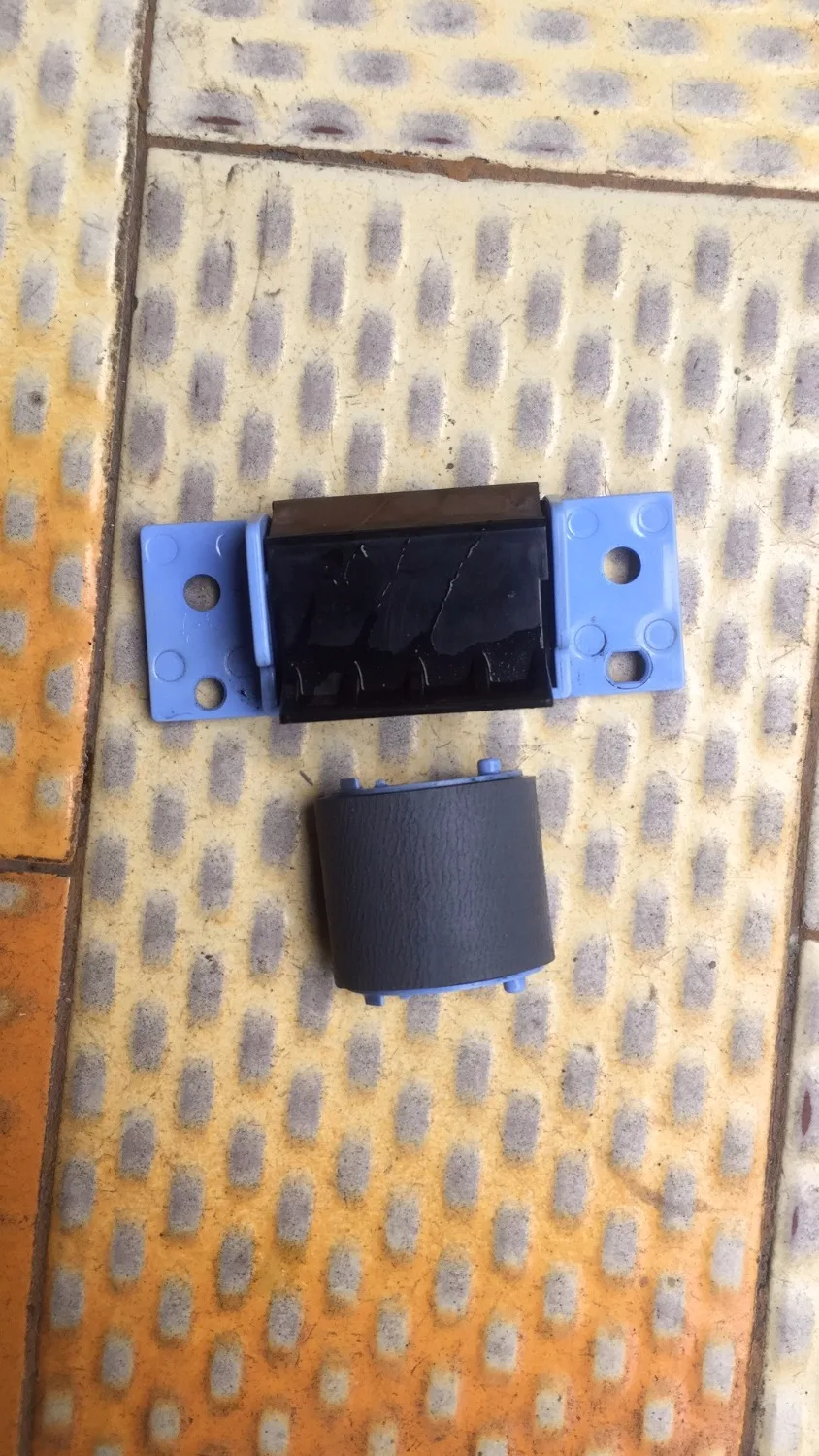 Paper pick unit and paper roller for hp 1020 3015 1010 3030 for canon 2900 100 printer printer parts
Paper pick unit and paper roller for hp 1020 3015 1010 3030 for canon 2900 100 printer printer parts