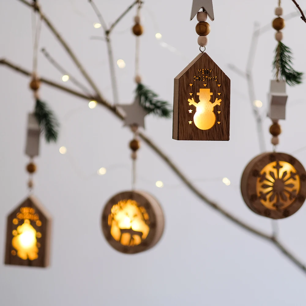 Vintage Style Wood Christmas Decoration Creative Hollow Snowman Reindeer Drop Ornaments with LED Lights Holiday/Party Decor
Vintage Style Wood Christmas Decoration Creative Hollow Snowman Reindeer Drop Ornaments with LED Lights Holiday/Party Decor