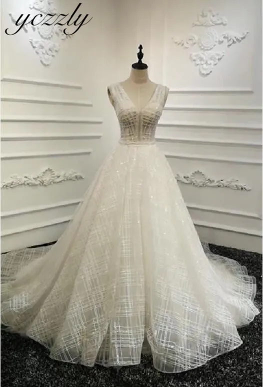 Vestido De Casamento Simple A-line V-neck Lace Crystal Plus Size Wedding Dress Long Beaded Bridal Gown Chapel Train Brautkleid
Vestido De Casamento Simple A-line V-neck Lace Crystal Plus Size Wedding Dress Long Beaded Bridal Gown Chapel Train Brautkleid