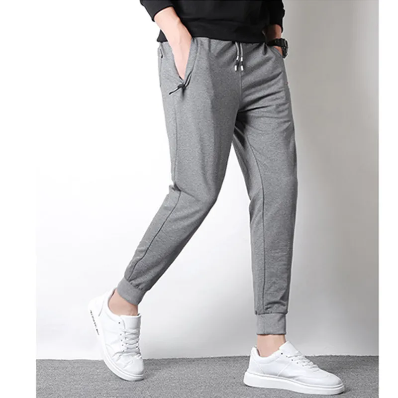 2018 New Autumn Winter Men's Sweatpants Joggers Pants Elastic Waist Loose Cotton Sweatpant For Men Casual Trousers
2018 New Autumn Winter Men's Sweatpants Joggers Pants Elastic Waist Loose Cotton Sweatpant For Men Casual Trousers