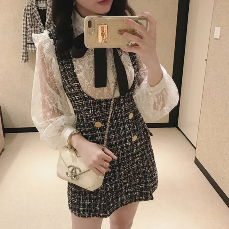 Autumn Winter 2 Piece Set Dress Women Ruffles Bow Shirt Lace Top+Plaid Sleeveless Tweed Vest Dress Double Breasted Overalls
Autumn Winter 2 Piece Set Dress Women Ruffles Bow Shirt Lace Top+Plaid Sleeveless Tweed Vest Dress Double Breasted Overalls