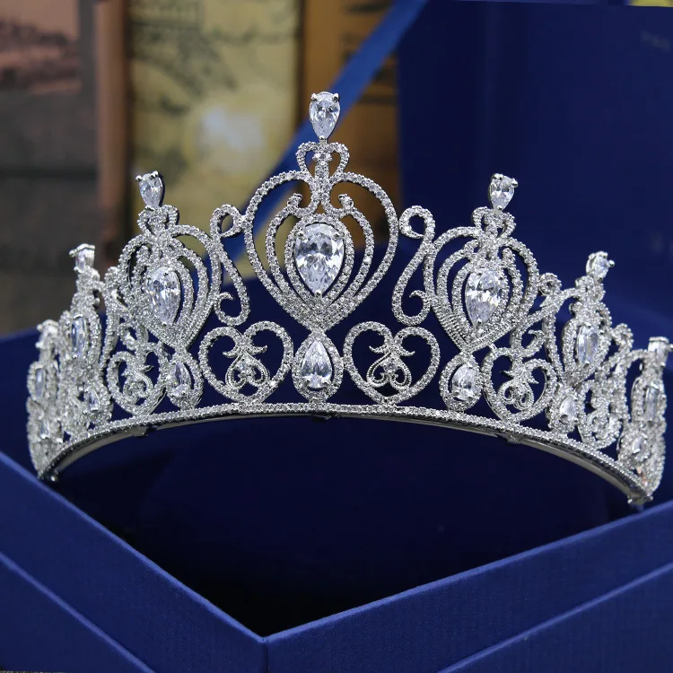 SLBRIDAL Crystals Rhinestones Pearls Copper Cubic Zircon Wedding Tiara CZ Bridal Queen Princess Pageant Party Crown Bridesmaids
SLBRIDAL Crystals Rhinestones Pearls Copper Cubic Zircon Wedding Tiara CZ Bridal Queen Princess Pageant Party Crown Bridesmaids