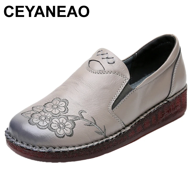 CEYANEAO Casual shoes made of genuine leather on a flat sole; driving shoes without a flower print closure; women's moccasins
CEYANEAO Casual shoes made of genuine leather on a flat sole; driving shoes without a flower print closure; women's moccasins