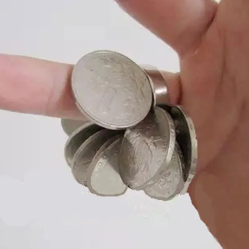 1Pc New 3 Styles Strong Magnetic Ring PK Magic Tricks Magic Props Coin Magic Tricks -M15
1Pc New 3 Styles Strong Magnetic Ring PK Magic Tricks Magic Props Coin Magic Tricks -M15