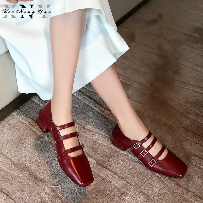 Women Pumps Office Lady Shoes Mary Janes Genuine Leather Ladies Pumps Square Toe 2.5cm Low Heels Buckle Strap Party Dress Shoes
Women Pumps Office Lady Shoes Mary Janes Genuine Leather Ladies Pumps Square Toe 2.5cm Low Heels Buckle Strap Party Dress Shoes