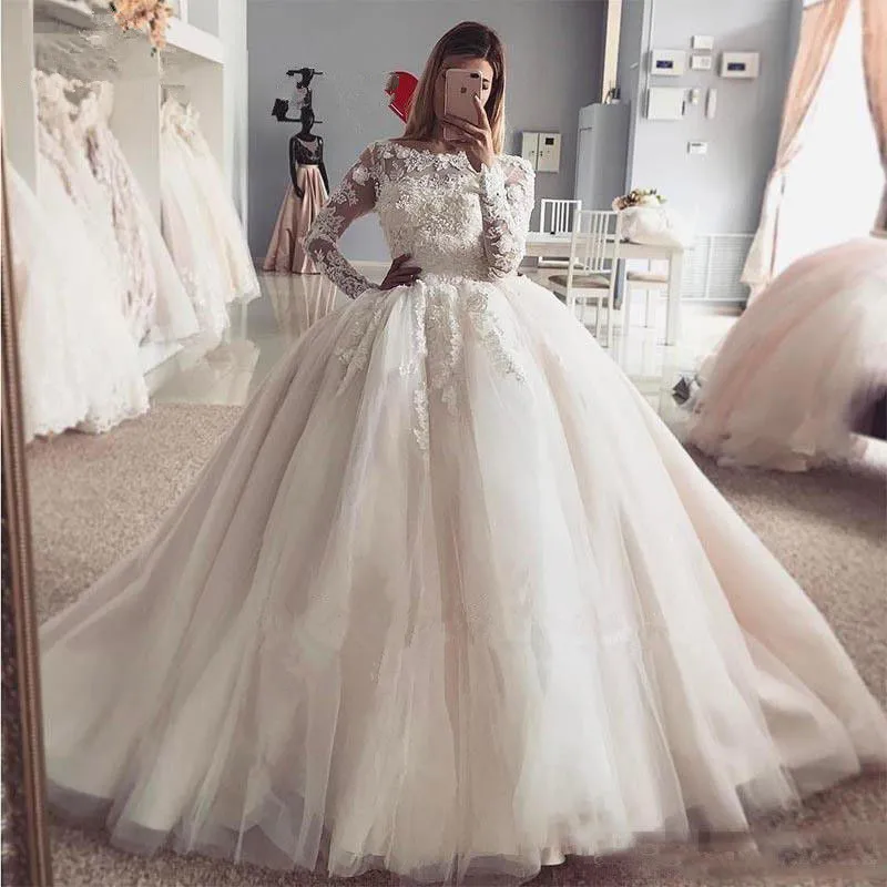 Vintage Princess Long Sleeve Lace Beading Luxury Plus Size Wedding Dresses ball gown Wedding Gown 2019 Vestidos De Novia
Vintage Princess Long Sleeve Lace Beading Luxury Plus Size Wedding Dresses ball gown Wedding Gown 2019 Vestidos De Novia