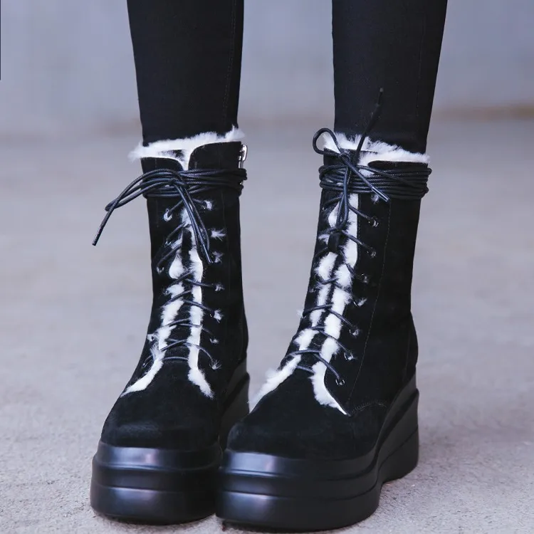 {Zorssar} 2018 New arrival Warm Plush snow boots Women Ankle Boots platform high heel boots Suede leather winter woman shoes
{Zorssar} 2018 New arrival Warm Plush snow boots Women Ankle Boots platform high heel boots Suede leather winter woman shoes