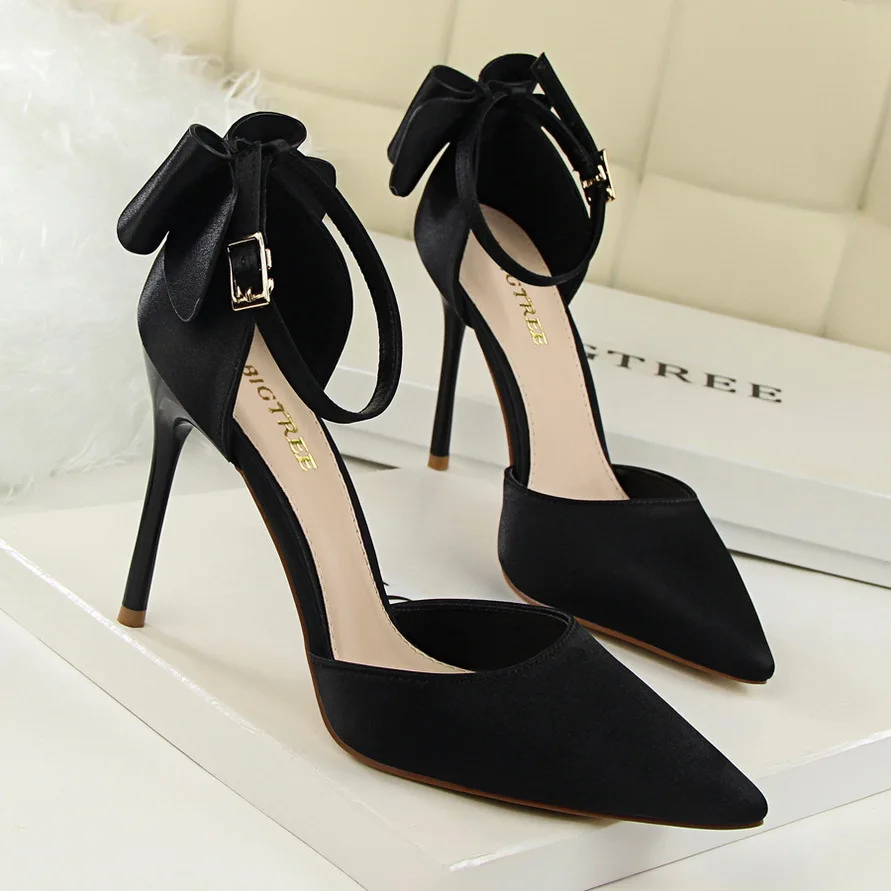 Beauty Shoes Stiletto High Heel Shallow Mouth Pointed Satin Hollow Back Bow with A Sandal Womens Sandals Shoes Kawaii Shoes
Beauty Shoes Stiletto High Heel Shallow Mouth Pointed Satin Hollow Back Bow with A Sandal Womens Sandals Shoes Kawaii Shoes