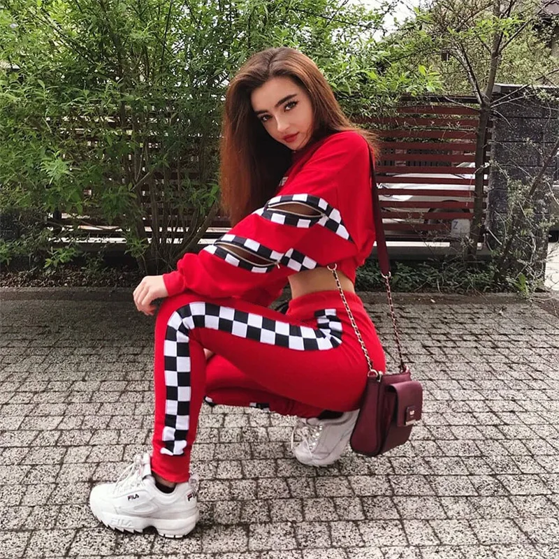 Europe Top Fashion Drawstring O-neck And The New 2021 Autumn Winter Loose Personality Long-sleeved Sweater Casual Pants Suit
Europe Top Fashion Drawstring O-neck And The New 2021 Autumn Winter Loose Personality Long-sleeved Sweater Casual Pants Suit