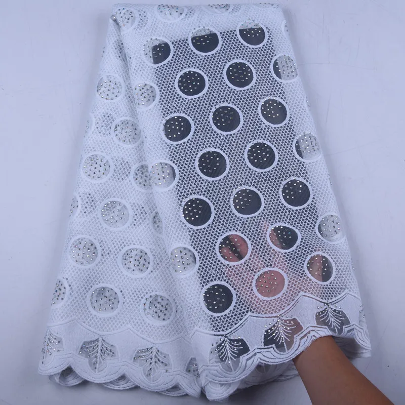 White & Black Embroidery Beaded African Lace Fabric With Stones For Wedding Sewing 2019 High Quality Nigerian Lace Fabric 1582B
White & Black Embroidery Beaded African Lace Fabric With Stones For Wedding Sewing 2019 High Quality Nigerian Lace Fabric 1582B