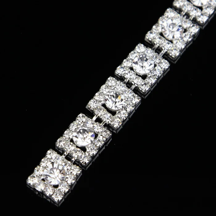 5Yards Clear Diamante Crystal Rhinestone Chain Trim Rose Gold Silver Gold Cake Band Ribbon
5Yards Clear Diamante Crystal Rhinestone Chain Trim Rose Gold Silver Gold Cake Band Ribbon