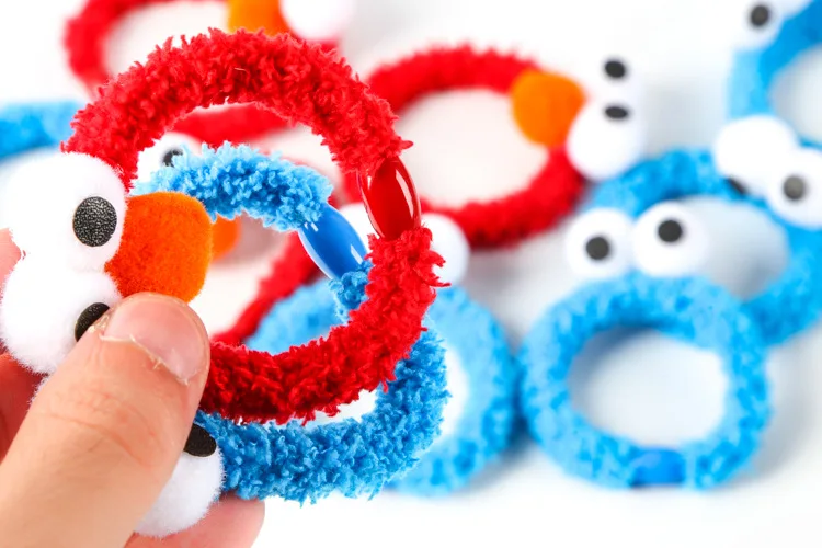 10 pcs/lot Sesame Street plush hair bands cartoon ELMO rubber band bracelet girls hair accessories free shipping
10 pcs/lot Sesame Street plush hair bands cartoon ELMO rubber band bracelet girls hair accessories free shipping