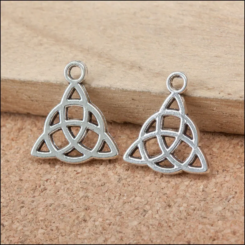 Модные треугольные Подвески RAINXTAR из сплава в стиле Wicca, 15*16 мм, 100 шт., AAC1377
Модные треугольные Подвески RAINXTAR из сплава в стиле Wicca, 15*16 мм, 100 шт., AAC1377