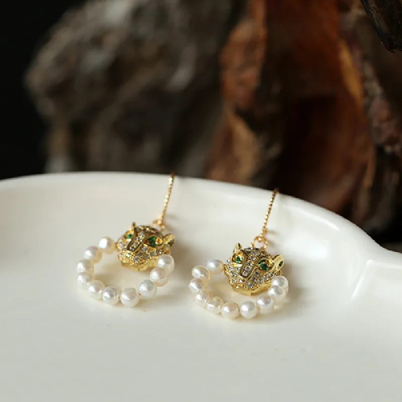 New 14K Gold-Coated Natural Freshwater Pearl Leopard Head Earrings Women Long Temperament 2020 Net Red Earrings Jewelry
New 14K Gold-Coated Natural Freshwater Pearl Leopard Head Earrings Women Long Temperament 2020 Net Red Earrings Jewelry