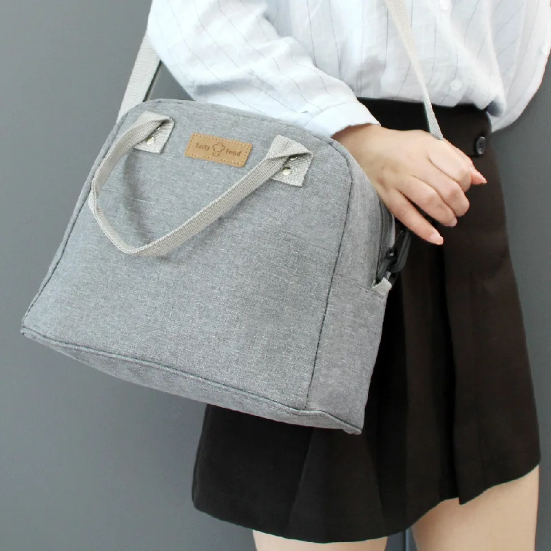 New Simple can carry lunch box bag Takeaway large lunch bag Aluminum foil insulation bag Portable lunch bag women's bags
New Simple can carry lunch box bag Takeaway large lunch bag Aluminum foil insulation bag Portable lunch bag women's bags