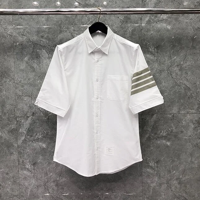2021 Fashion Brand Shirts Men Slim White Short Sleeve Casual Shirt Turn Down Collar Oxford Summer Solid Men's Clothing
2021 Fashion Brand Shirts Men Slim White Short Sleeve Casual Shirt Turn Down Collar Oxford Summer Solid Men's Clothing