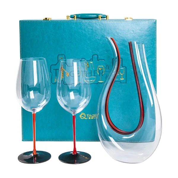 Luxury Gift Box Set 1 Piece U shape Wine Decanter 2 Piece Glass Goblets Crystal Red Wine Glassware Set of 3
Luxury Gift Box Set 1 Piece U shape Wine Decanter 2 Piece Glass Goblets Crystal Red Wine Glassware Set of 3