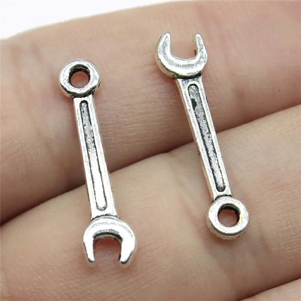 200pcs 24x5mm Wrench Charm Pendants For Jewelry Making Antique Silver Color Tool Wrench Pendants Charm Wrench
200pcs 24x5mm Wrench Charm Pendants For Jewelry Making Antique Silver Color Tool Wrench Pendants Charm Wrench