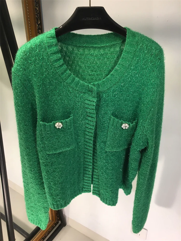 2021 autumn winter new knitted cardigans fashion blended green cardigan sweater for women
2021 autumn winter new knitted cardigans fashion blended green cardigan sweater for women