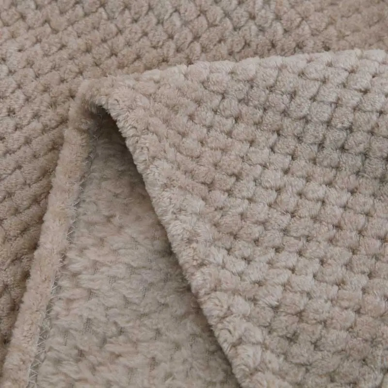 28Home Textile Warm Soft Flannel Blankets Sofa for Office Children Blanket Portable Travel Coverlet TV Comforter Home Bedding
28Home Textile Warm Soft Flannel Blankets Sofa for Office Children Blanket Portable Travel Coverlet TV Comforter Home Bedding