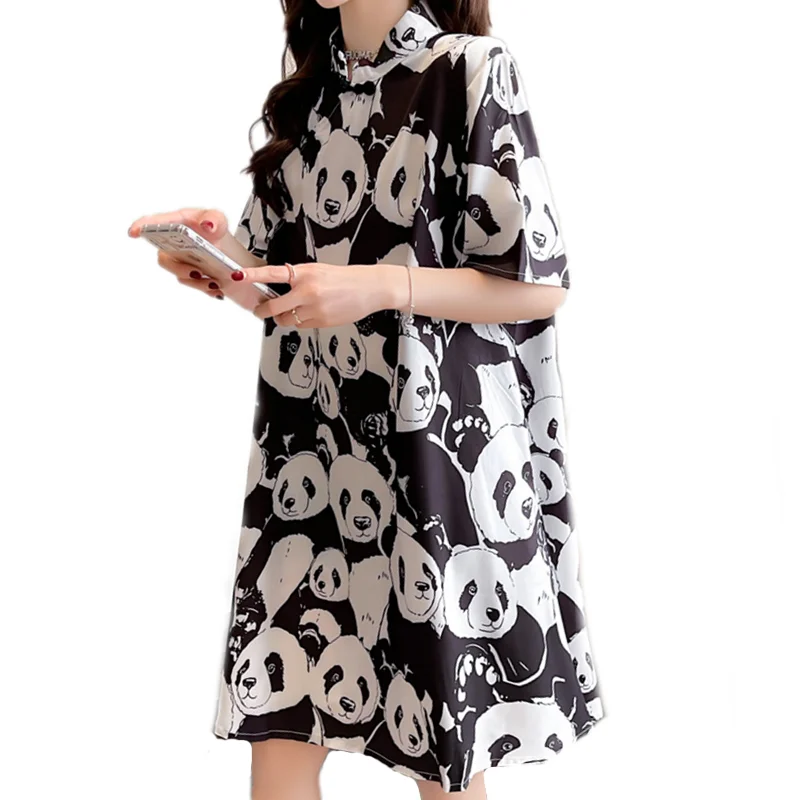 2022 Summer Women Cartoon Panda Full Print Dress Vintage Chinese Style Cheongsam Oblique Button Collar Casual Loose Knee Dresses
2022 Summer Women Cartoon Panda Full Print Dress Vintage Chinese Style Cheongsam Oblique Button Collar Casual Loose Knee Dresses