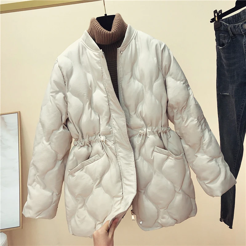 Stand-up collar down padded jacket women's mid-length 2020 winter new waist rhombic padded jacket thickened warmth
Stand-up collar down padded jacket women's mid-length 2020 winter new waist rhombic padded jacket thickened warmth