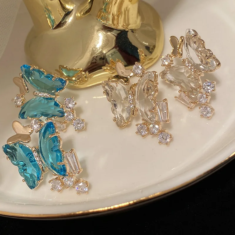 Transparent High Quality Crystal Butterfly Earrings Dream Luxurious Cubic Zircon For Women's Jewelry Free Shipping
Transparent High Quality Crystal Butterfly Earrings Dream Luxurious Cubic Zircon For Women's Jewelry Free Shipping
