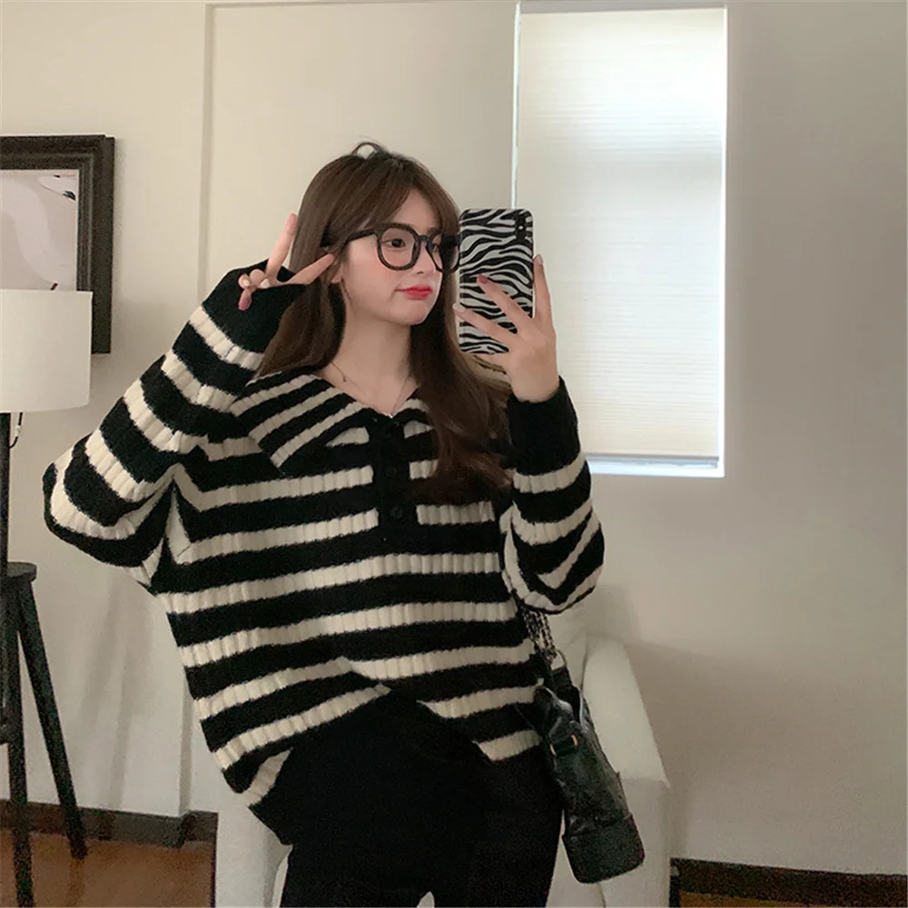 New autumn and winter lotus leaf collar black and white striped knitted sweater top gentle wind pullover long-sleeved sweater
New autumn and winter lotus leaf collar black and white striped knitted sweater top gentle wind pullover long-sleeved sweater