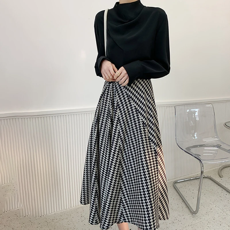 ECRURANI Black Shirt For Women Turtleneck Long Sleeve Minimalist Solid Shirts Female New Clothing 2021 Spring Fashionable Tide
ECRURANI Black Shirt For Women Turtleneck Long Sleeve Minimalist Solid Shirts Female New Clothing 2021 Spring Fashionable Tide