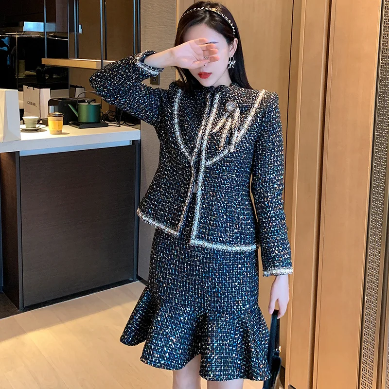Runway Designer Fall Winter Women Tweed Woolen Dress Set Vintage Pearls Sequined Jacket Coat And Skirt Suit Party 2Piece Outfit
Runway Designer Fall Winter Women Tweed Woolen Dress Set Vintage Pearls Sequined Jacket Coat And Skirt Suit Party 2Piece Outfit