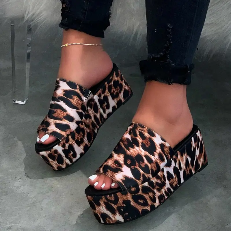 Platform Ladies Slippers Leopard Print Sandals Open Toe Comfortable PU Leather Slippers Outdoor Ladies Slippers Ladies Shoes
Platform Ladies Slippers Leopard Print Sandals Open Toe Comfortable PU Leather Slippers Outdoor Ladies Slippers Ladies Shoes