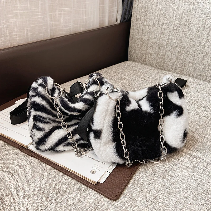 Zebra Milk Pattern Winter Warm Plush Small Crossbody Bag Chians Shoulder Bags Women 2021 Luxury Handbag and purse Desinger 
Zebra Milk Pattern Winter Warm Plush Small Crossbody Bag Chians Shoulder Bags Women 2021 Luxury Handbag and purse Desinger