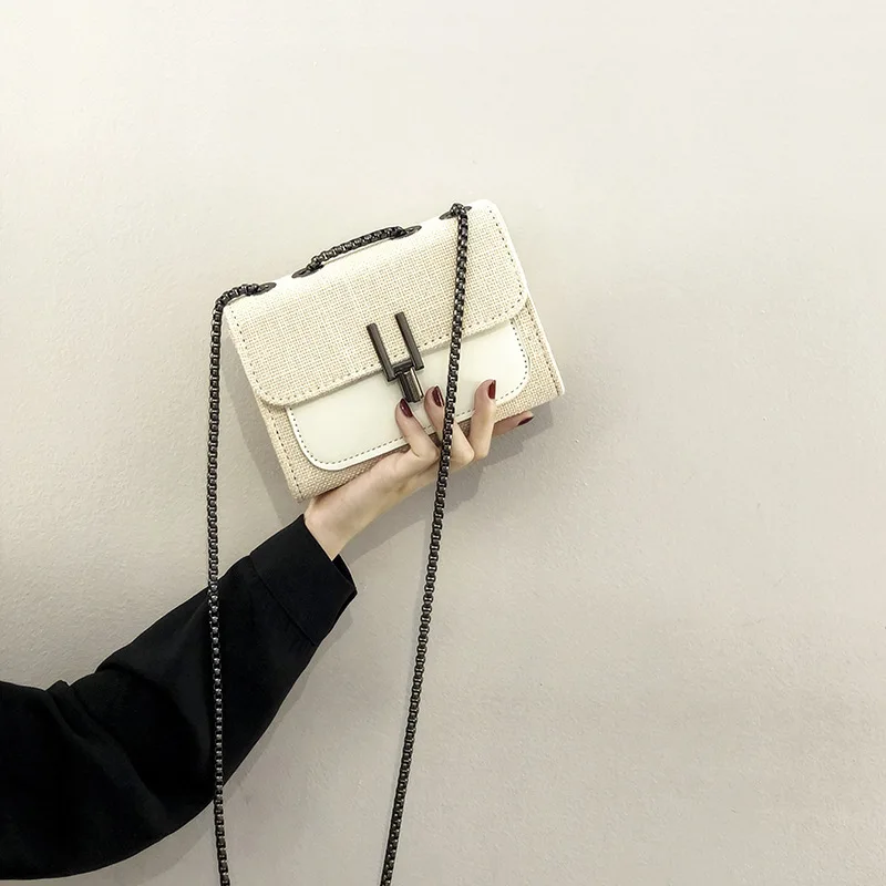 Ladies Designer Canvas Crossbody Bags for Women 2021 Spring and Summer Simple Fashion Chain Shoulder Handbags and Purses
Ladies Designer Canvas Crossbody Bags for Women 2021 Spring and Summer Simple Fashion Chain Shoulder Handbags and Purses