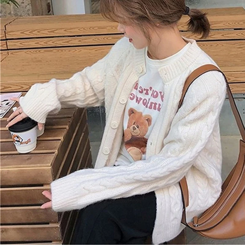WAYOFLOVE Solid White Sweater Cardigan Women Casual Knitted Single Breasted Argyle Sweaters Cardigan Women Vintage Sweater Women
WAYOFLOVE Solid White Sweater Cardigan Women Casual Knitted Single Breasted Argyle Sweaters Cardigan Women Vintage Sweater Women