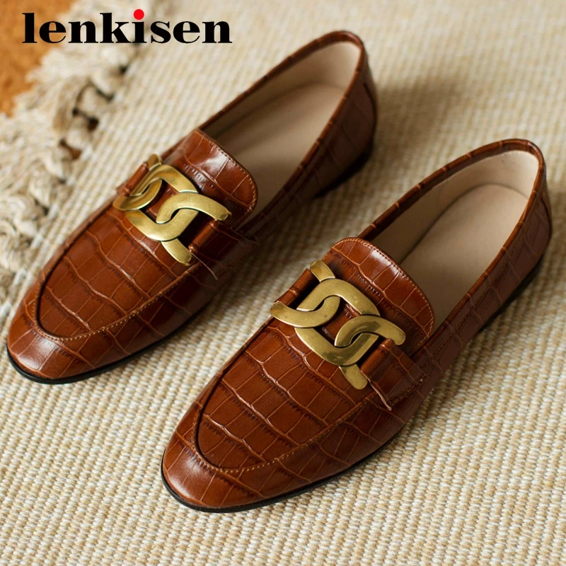 Lenkisen large size leisure genuine leather metal decorations stone pattern round toe low heel slip on fashion women pumps L4f1
Lenkisen large size leisure genuine leather metal decorations stone pattern round toe low heel slip on fashion women pumps L4f1
