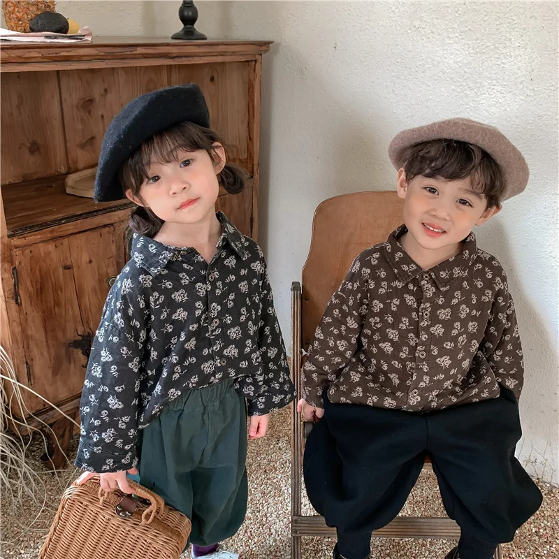 Новинка 2021, детская Вельветовая рубашка из хлопка и льна на осень и зиму с цветочным рисунком, корейский плотный топ для девочек 
Новинка 2021, детская Вельветовая рубашка из хлопка и льна на осень и зиму с цветочным рисунком, корейский плотный топ для девочек