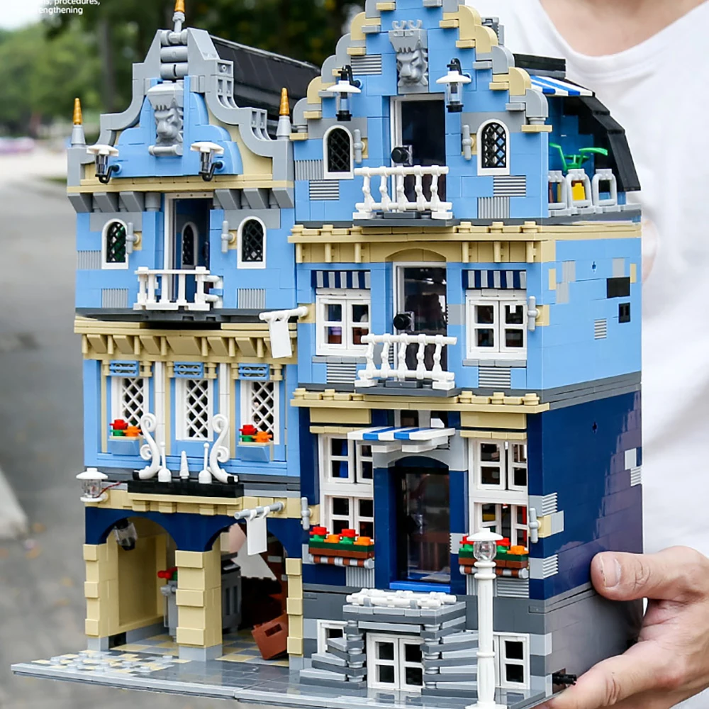MOULD KING The European Market Model Sets Building Blocks Bricks Streetview Building Assemble DIY Educational Toy for Boys Girls
MOULD KING The European Market Model Sets Building Blocks Bricks Streetview Building Assemble DIY Educational Toy for Boys Girls