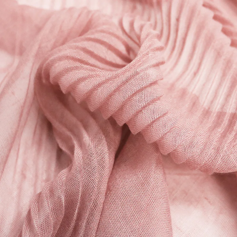 JIFANPAUL Spring and Autumn New Pure Color Hijab Headscarf Crinkled Monochrome Shawl Cotton Linen Pleated Women Scarf
JIFANPAUL Spring and Autumn New Pure Color Hijab Headscarf Crinkled Monochrome Shawl Cotton Linen Pleated Women Scarf