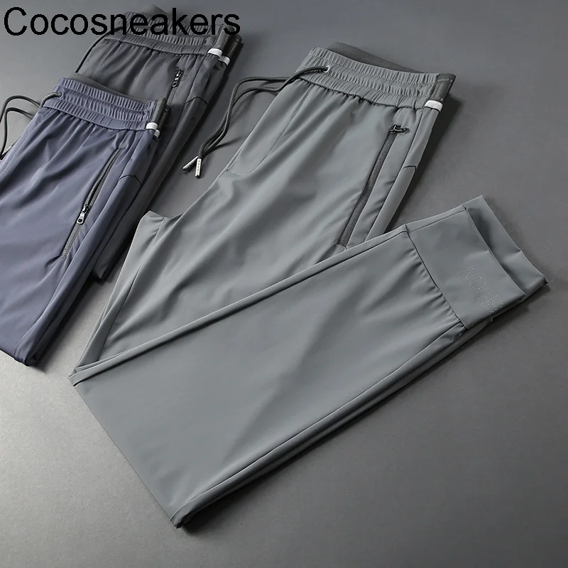New 2021 high-end craft silky elastic fabric summer thin ice silk pants men's Leggings sports casual pants
New 2021 high-end craft silky elastic fabric summer thin ice silk pants men's Leggings sports casual pants