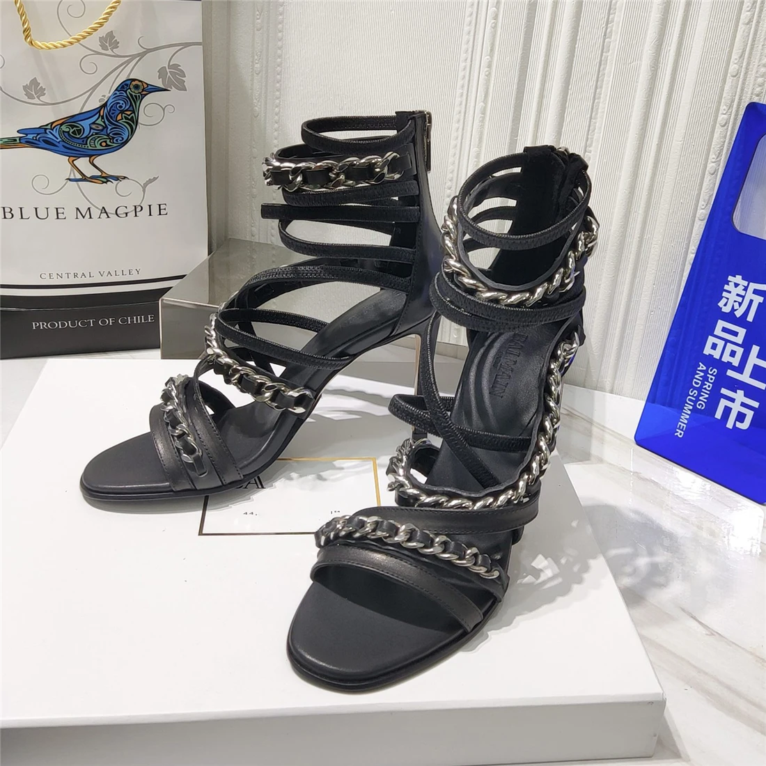 Sexy Brand Genuine Leather Suede Chain Sandals ankle Boots Lady Dance Party evening Shoes For Woman High Heels Pumps 41 10.5cm
Sexy Brand Genuine Leather Suede Chain Sandals ankle Boots Lady Dance Party evening Shoes For Woman High Heels Pumps 41 10.5cm