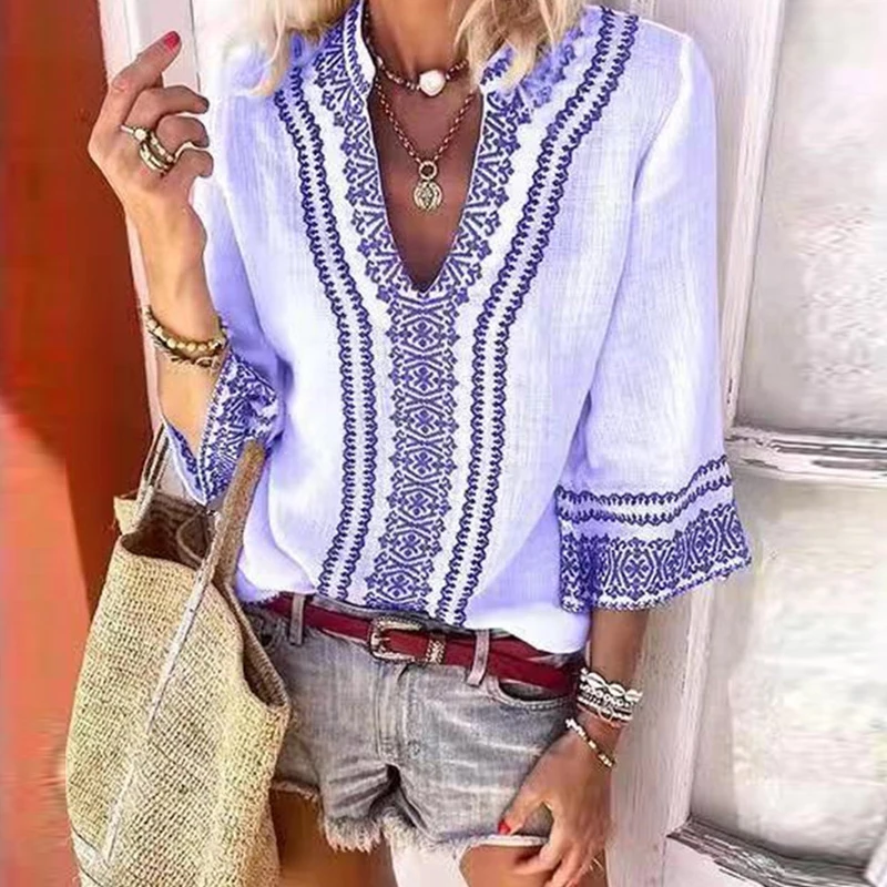 Women Elegant Floral Print Blouse Shirts 2021 Autumn Sexy V-Neck Three Quarter Pullover Tops Ladies Casual Loose Blusa Steetwear
Women Elegant Floral Print Blouse Shirts 2021 Autumn Sexy V-Neck Three Quarter Pullover Tops Ladies Casual Loose Blusa Steetwear