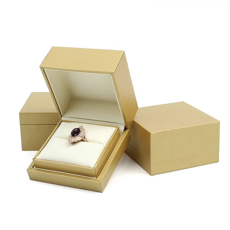 New Jewelry Box Golden Ring Box High-end Diamond Ring Box Packaging Box Proposal Pair Ring Box Jewelry Box
New Jewelry Box Golden Ring Box High-end Diamond Ring Box Packaging Box Proposal Pair Ring Box Jewelry Box