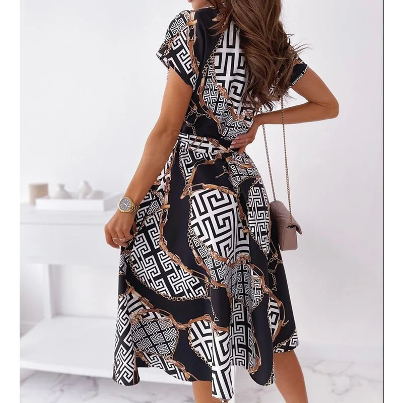 Summer Women Shirt Lace-Up Belt Dresses 2021 Vintage Pattern Print A-Line Midi Dress Sexy V Neck Button Short Sleeve Party Dress
Summer Women Shirt Lace-Up Belt Dresses 2021 Vintage Pattern Print A-Line Midi Dress Sexy V Neck Button Short Sleeve Party Dress