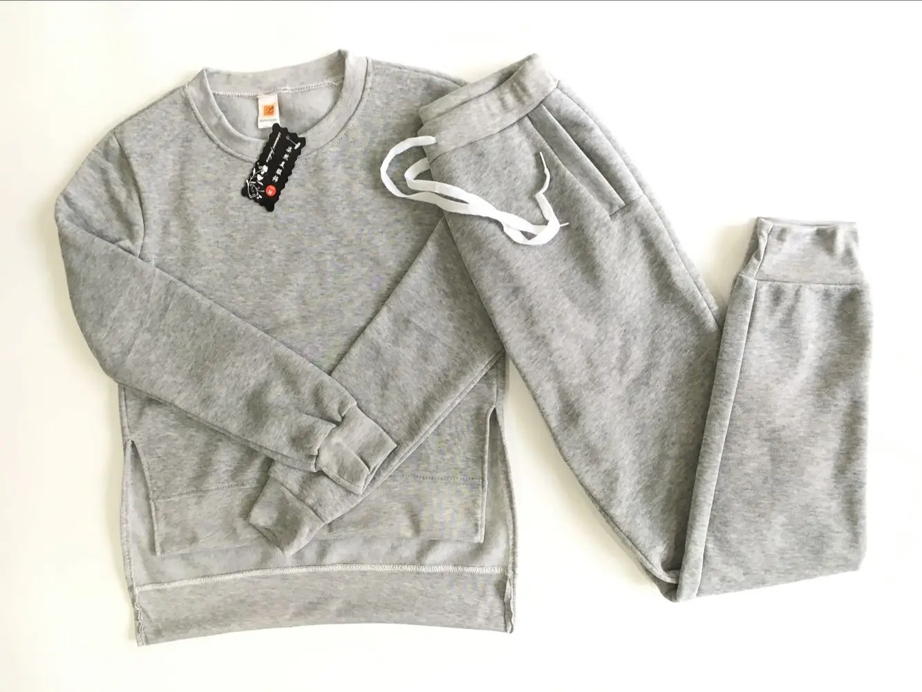 Solid cut 2020 New Design Fashion Hot Sale Suit Set Women Tracksuit Two-piece Style Outfit Sweatshirt Sport Wear
Solid cut 2020 New Design Fashion Hot Sale Suit Set Women Tracksuit Two-piece Style Outfit Sweatshirt Sport Wear
