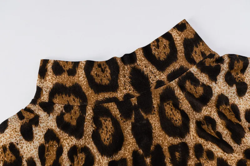 Women Long Flare Sleeve O-neck Leopard Print Dress Clubwear 2020 Sexy Ladies Summer Fashion Party Bodycon Slim Short Mini Dress
Women Long Flare Sleeve O-neck Leopard Print Dress Clubwear 2020 Sexy Ladies Summer Fashion Party Bodycon Slim Short Mini Dress