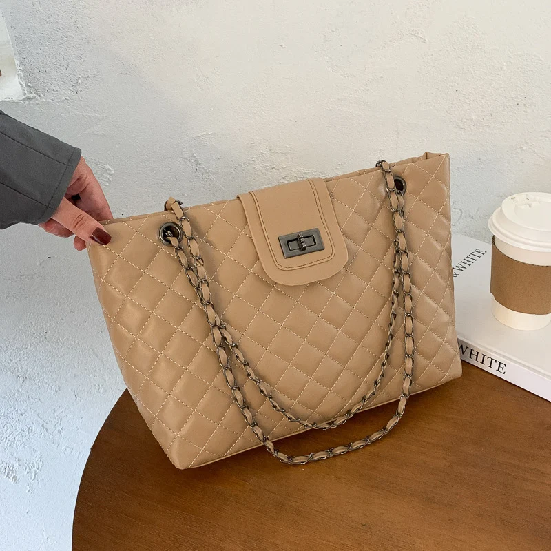 Women Designers Shoulder Bags 2021 New Luxury Brand Girl Hand Bags Vintage Leather Lady Cute Tote Bags Casual Fashion Female Bag
Women Designers Shoulder Bags 2021 New Luxury Brand Girl Hand Bags Vintage Leather Lady Cute Tote Bags Casual Fashion Female Bag